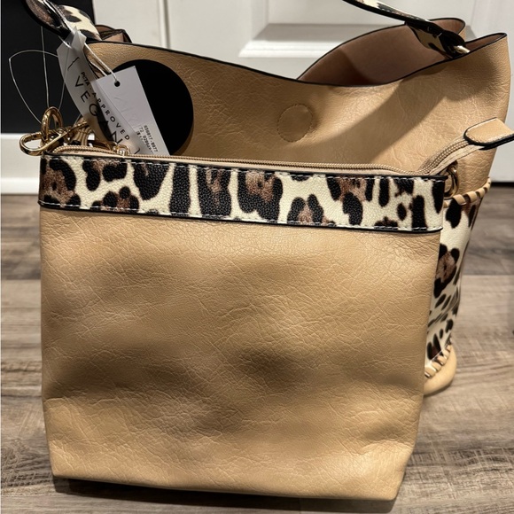 Tan Leopard Print Women's Bag - Picture 4 of 8